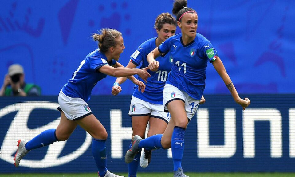 Italia - Australia 2-1 (doppietta Bonansea)