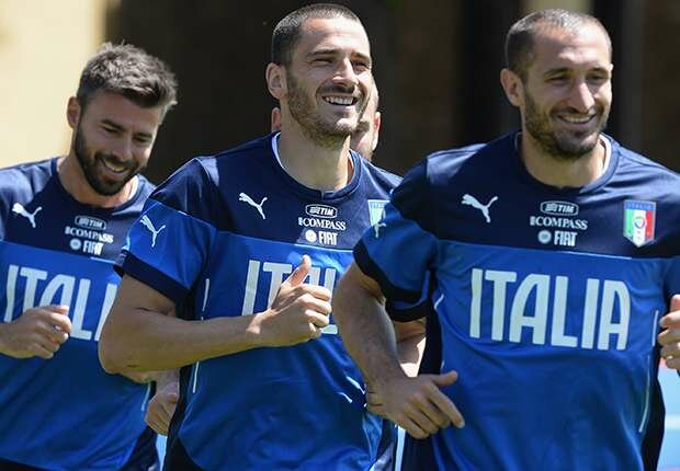 barzagli-bonucci-chiellini-italy_18okrm0uj02441bkntw446c62n